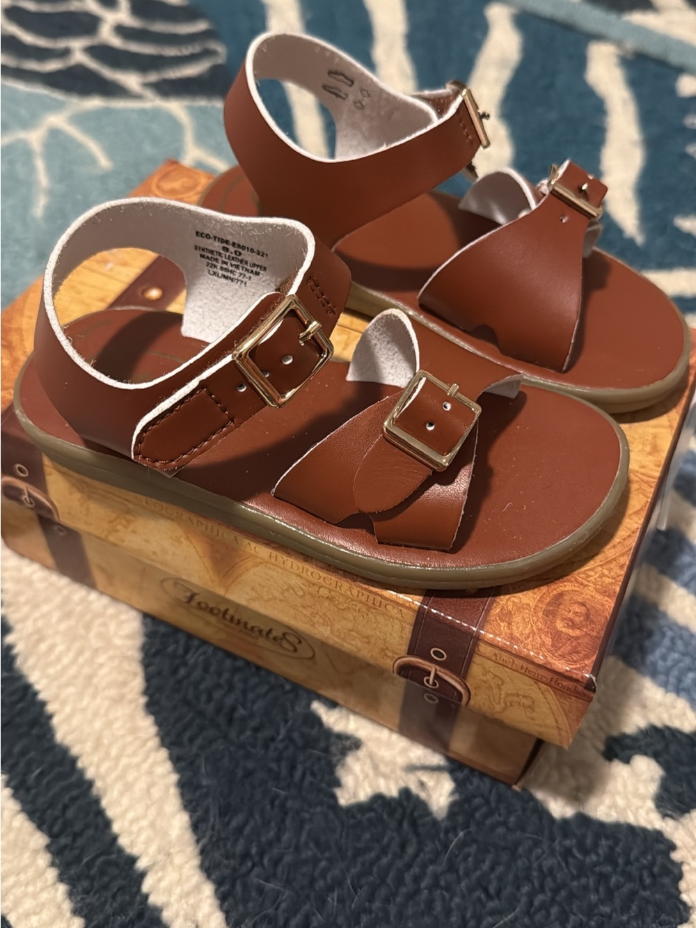 NIB Footmates Eco-tide brown sandal 8